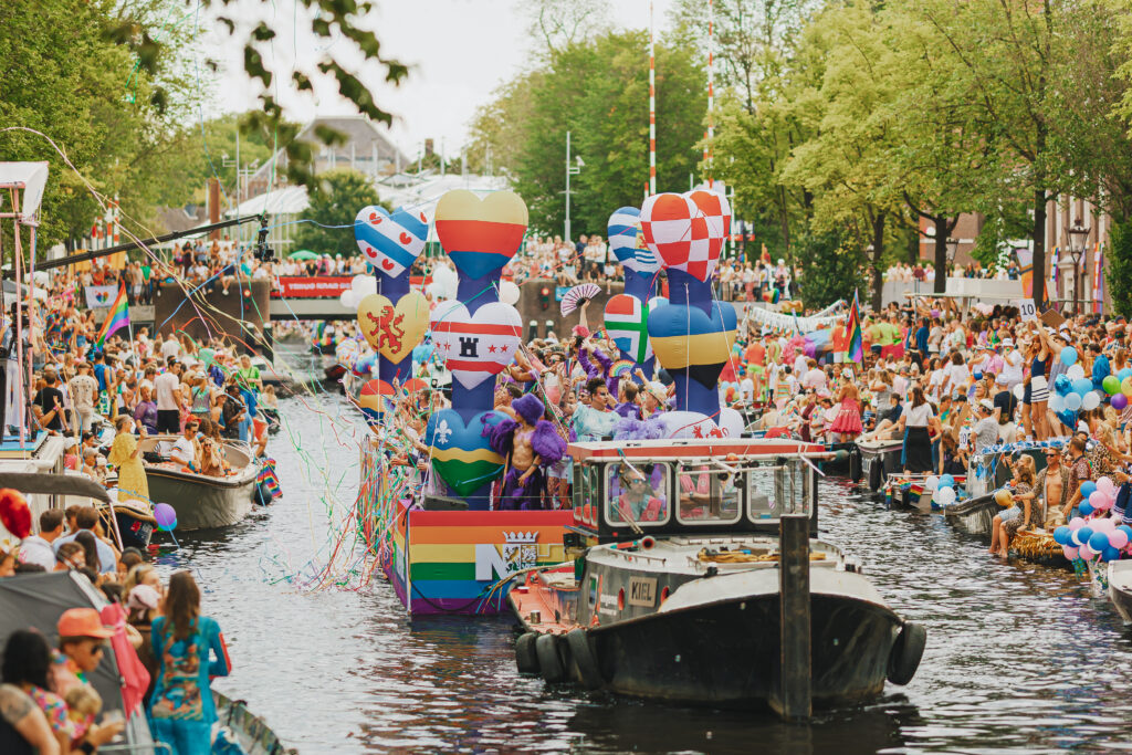 01 08 2026 Canal Pride Amsterdam 2026 (deel 1)